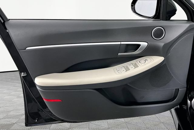 Used 2026 Hyundai Sonata SEL FWD image 19
