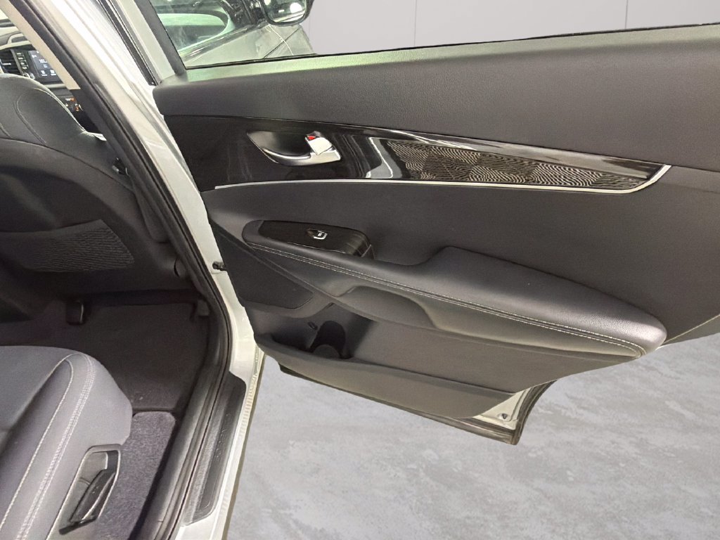 Used 2019 Kia Sorento FWD image 35