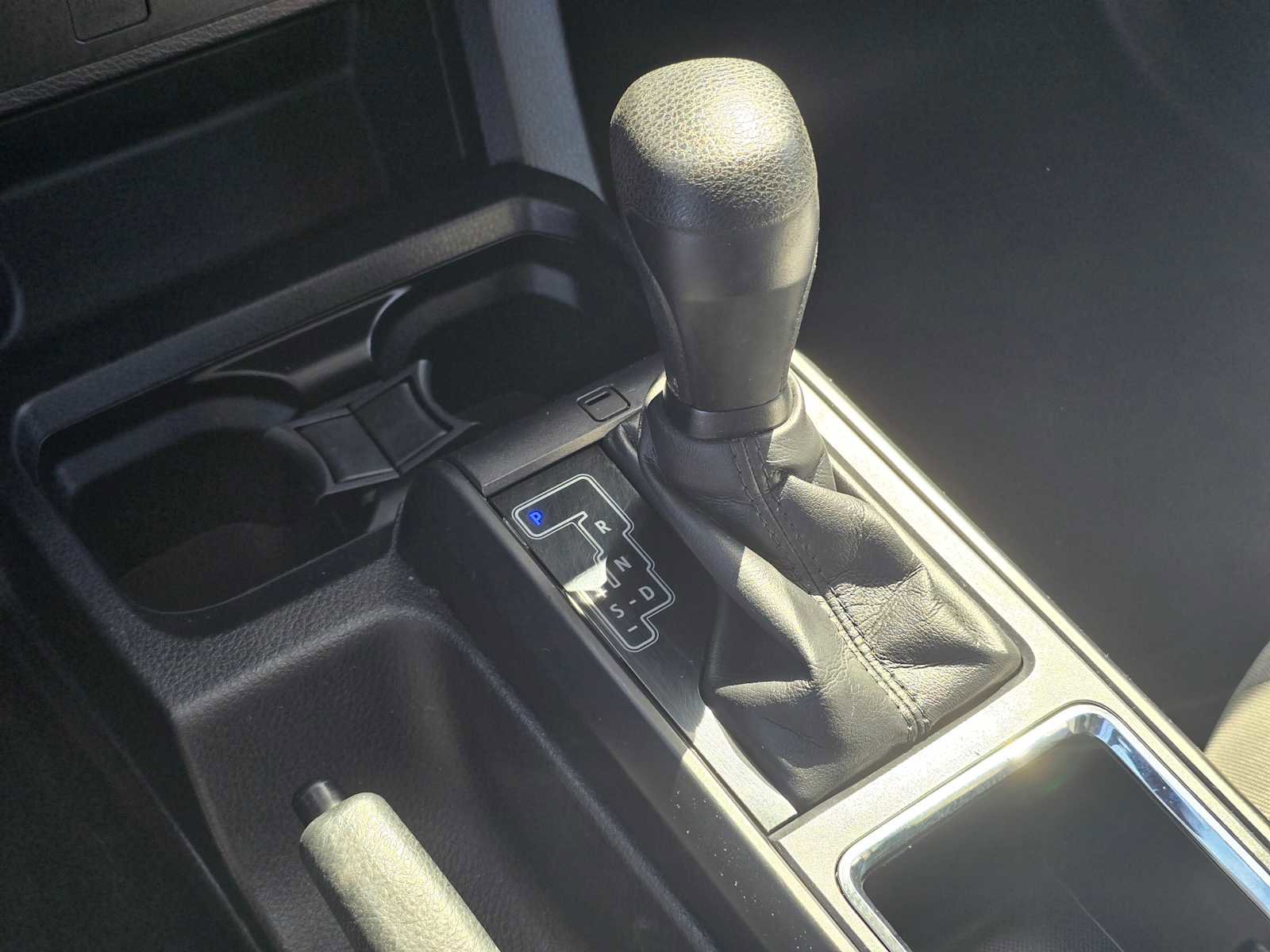 Used 2017 Toyota Tacoma SR RWD image 34