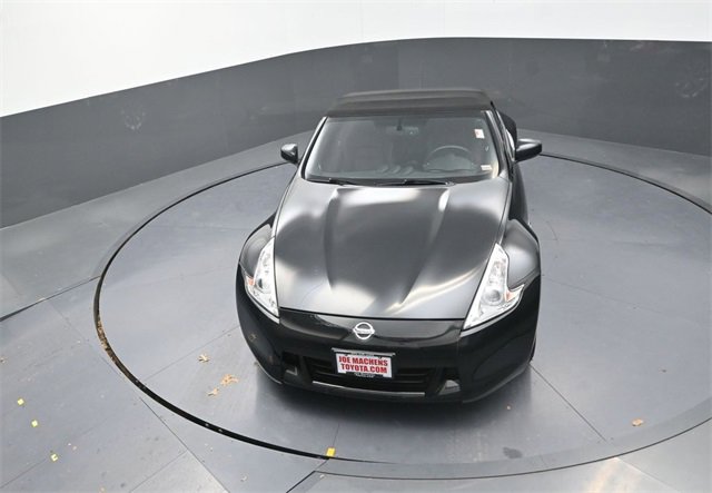 Used 2010 Nissan 370Z Touring image 16