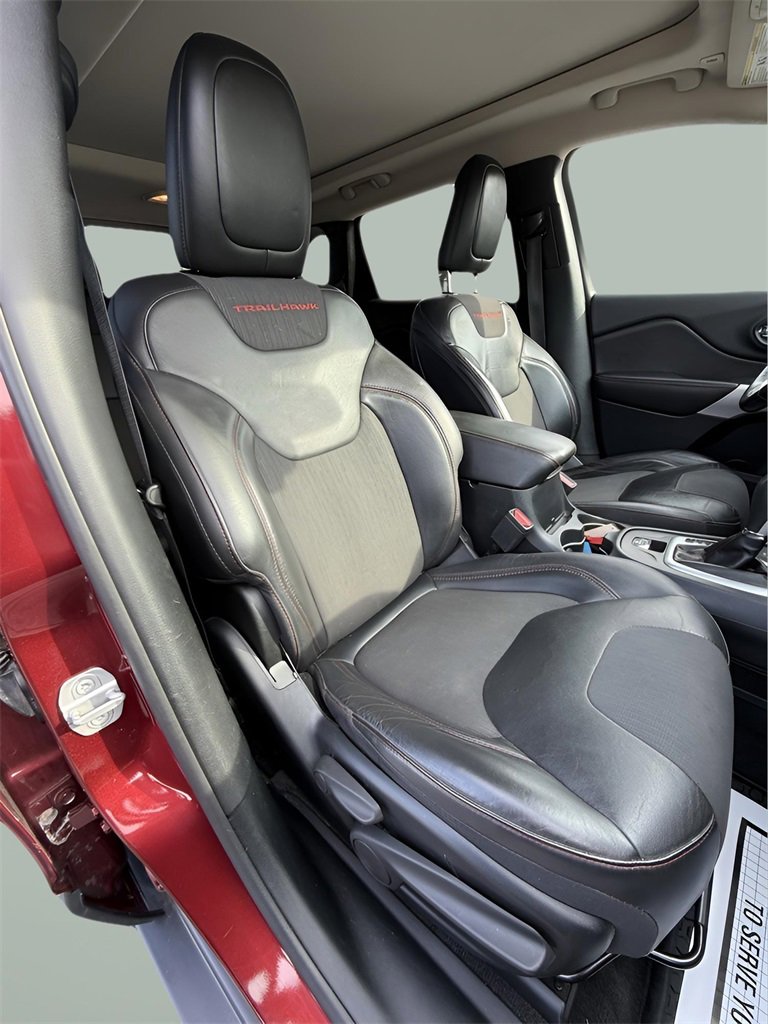 Used 2018 Jeep Cherokee Trailhawk w/ Comfort/Convenience Group image 23