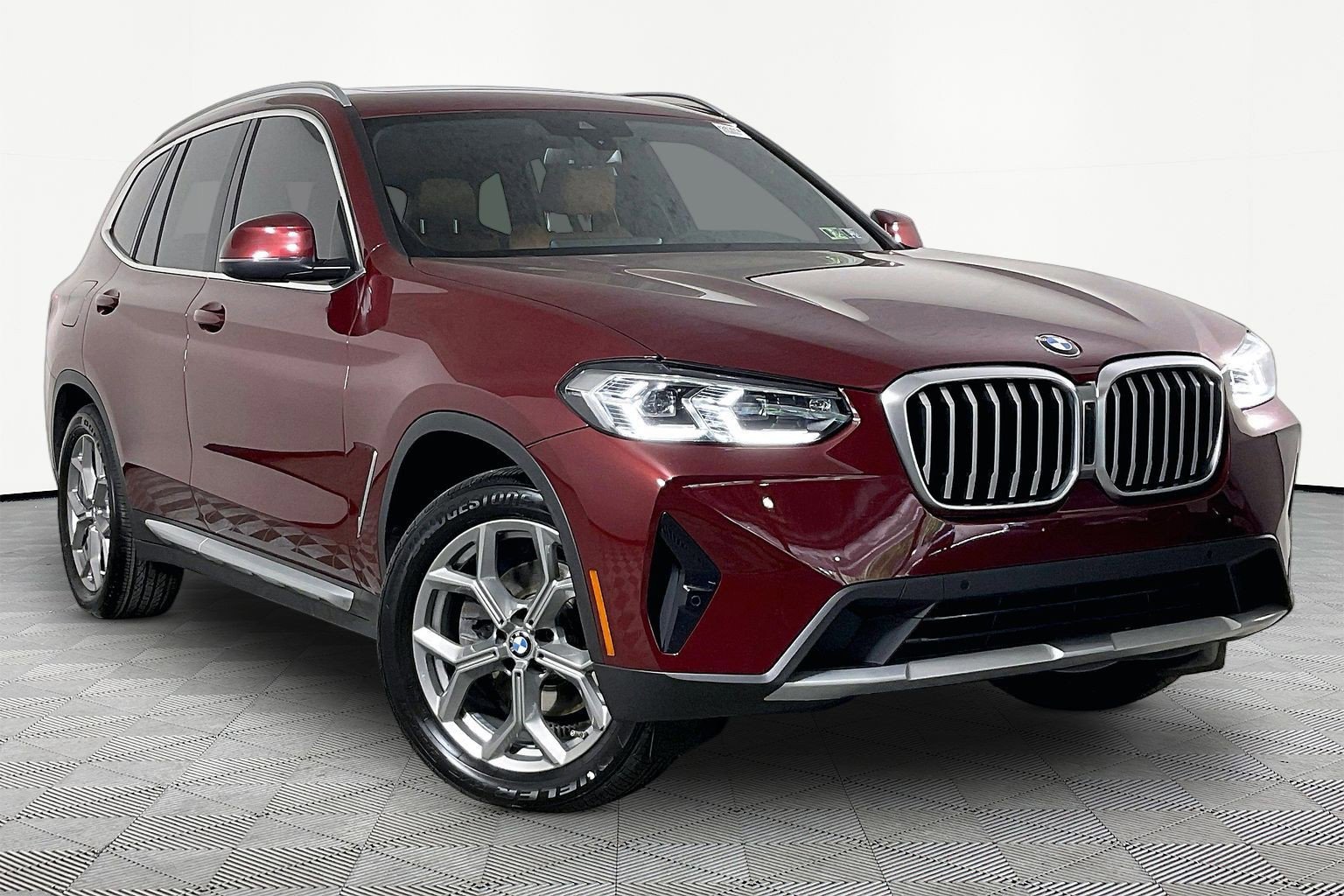 Certified 2023 BMW X3 xDrive30i w/ Premium Package AWD/4WD image 4