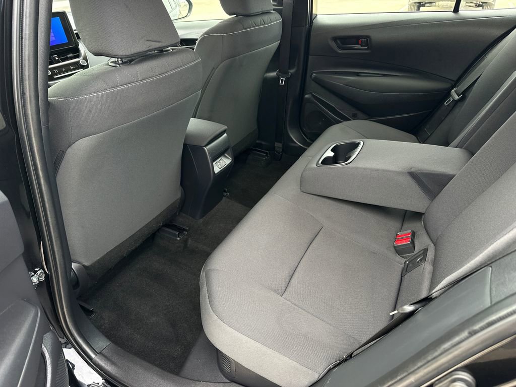 Used 2025 Toyota Corolla LE w/ LE Premium Package image 15