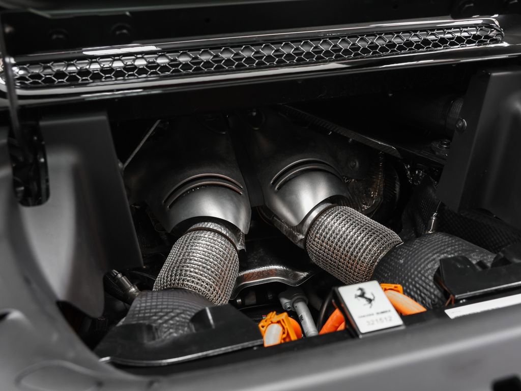 Used 2025 Ferrari 296 GTS image 36