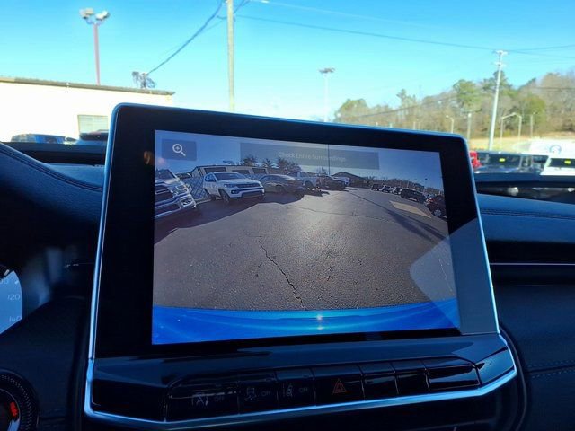 New 2026 Jeep Compass Latitude image 16