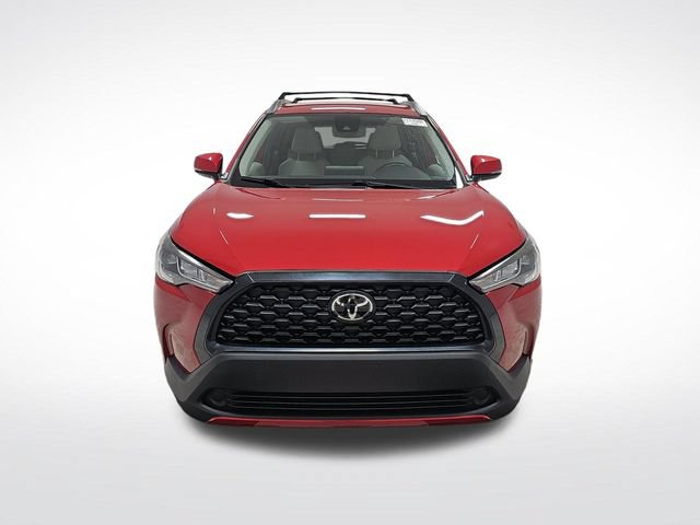 Used 2022 Toyota Corolla Cross LE AWD/4WD image 2