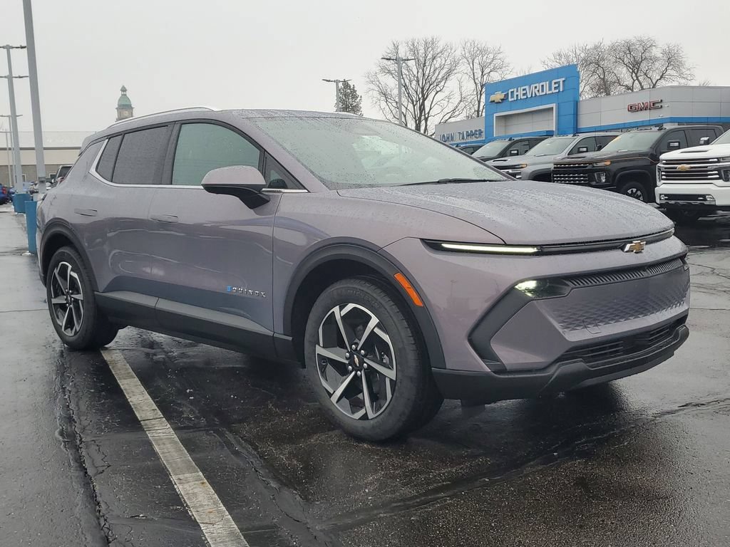 New 2026 Chevrolet Equinox EV LT FWD image 3