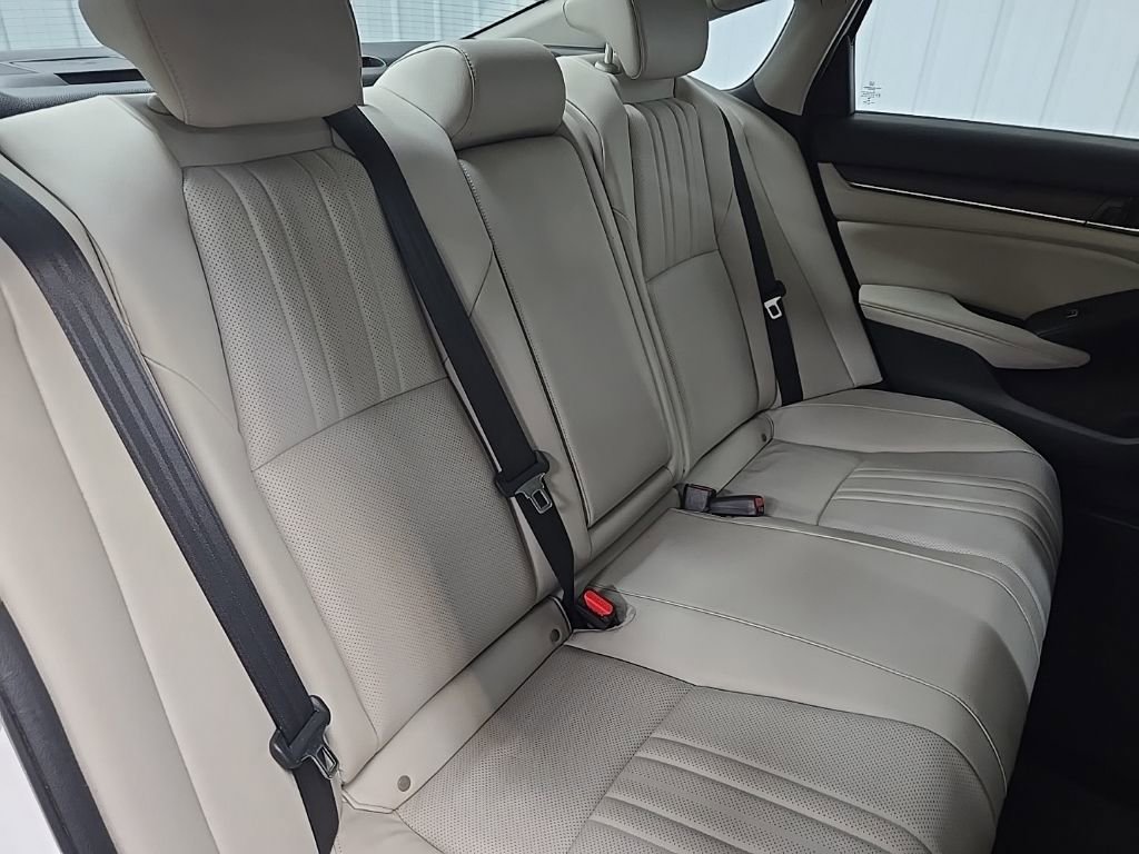Used 2018 Honda Accord EX-L image 17