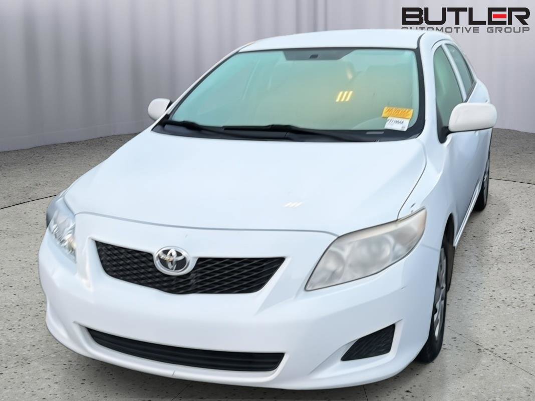 Used 2010 Toyota Corolla LE FWD image 3
