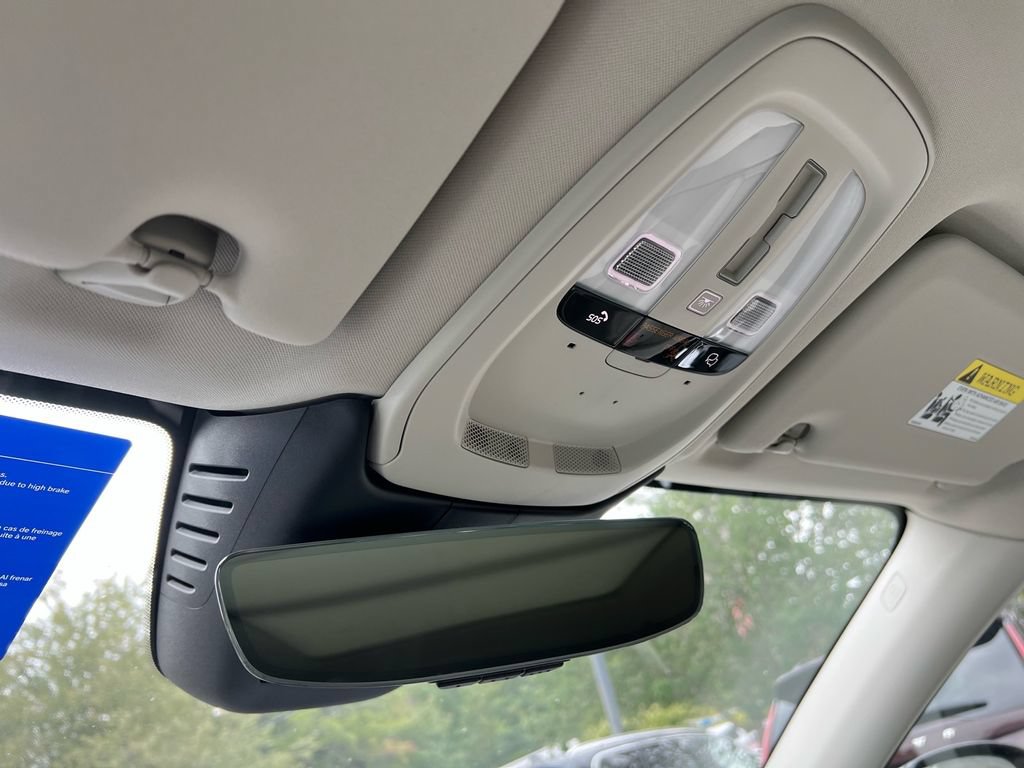 New 2027 Volvo XC60 B5 Ultra AWD/4WD image 21