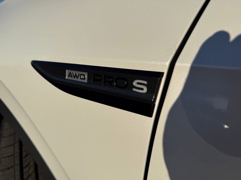 New 2026 Volkswagen ID.4 Pro S image 10