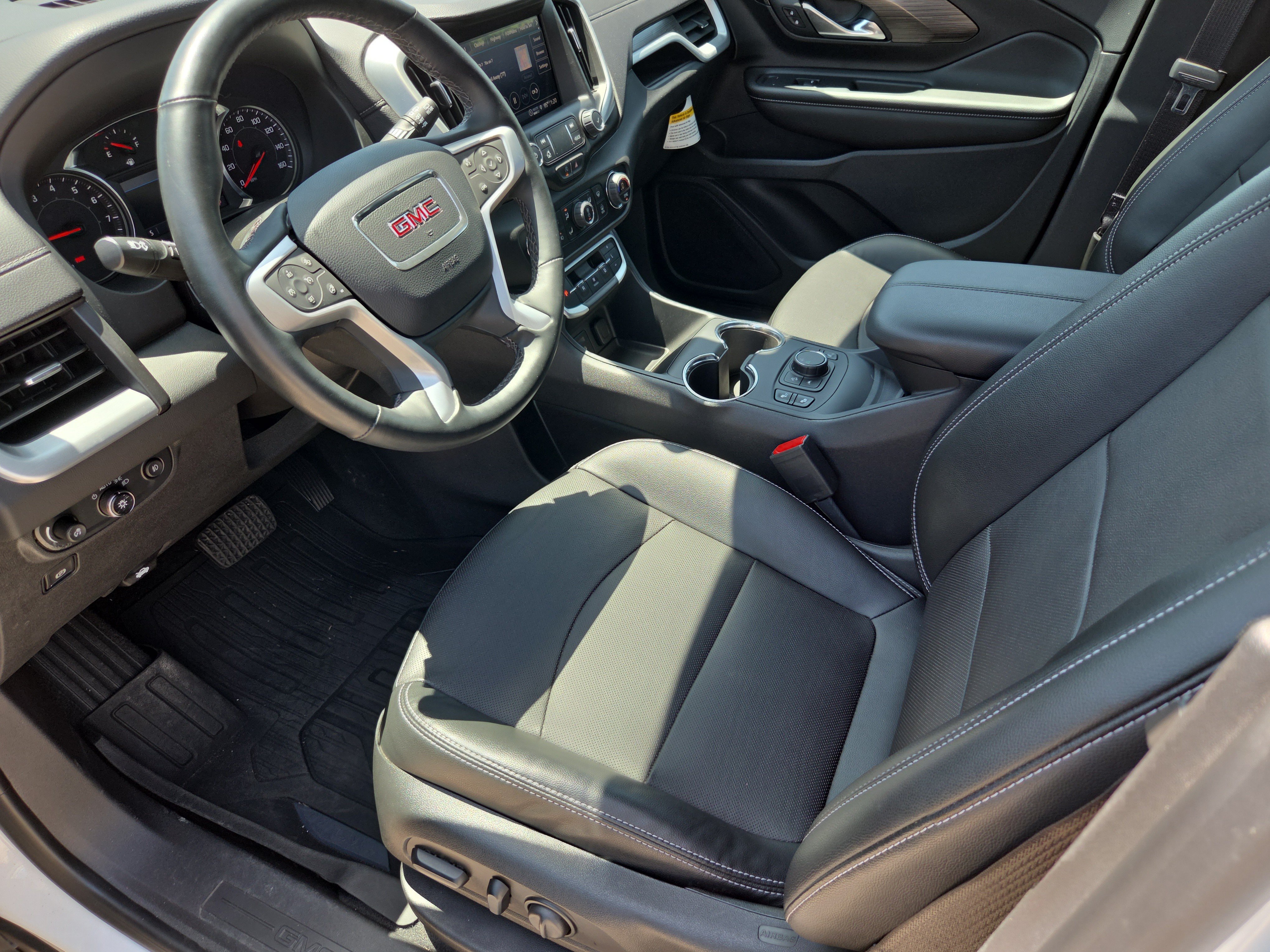 Used 2023 GMC Terrain SLT FWD image 13