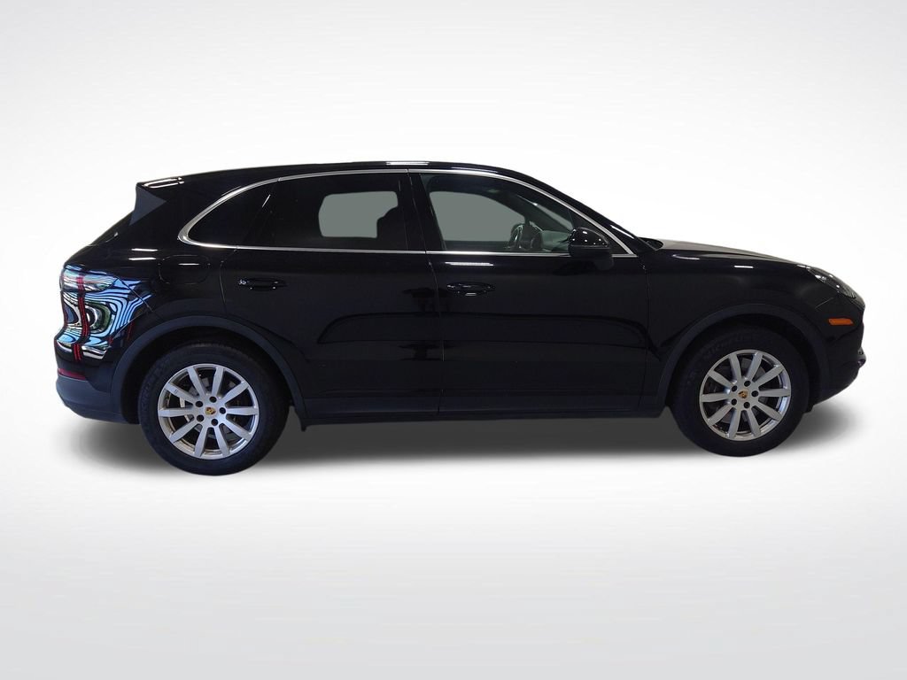 Used 2021 Porsche Cayenne AWD/4WD image 7
