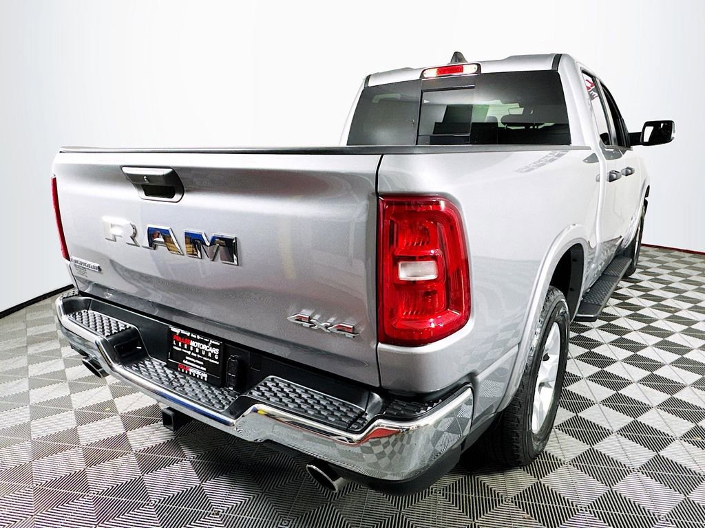 Used 2025 RAM 1500 Big Horn AWD/4WD image 7