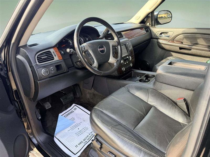 Used 2010 GMC Yukon SLT w/ Regional Value Package image 31