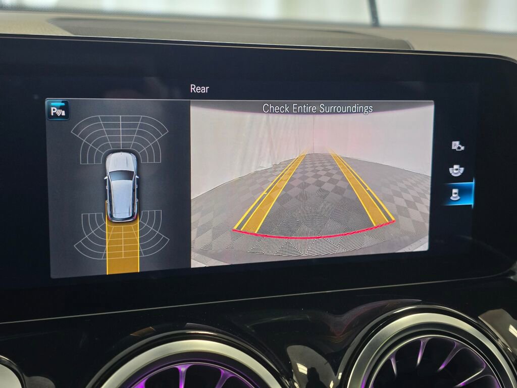 Used 2022 Mercedes-Benz EQB 350 4MATIC image 39