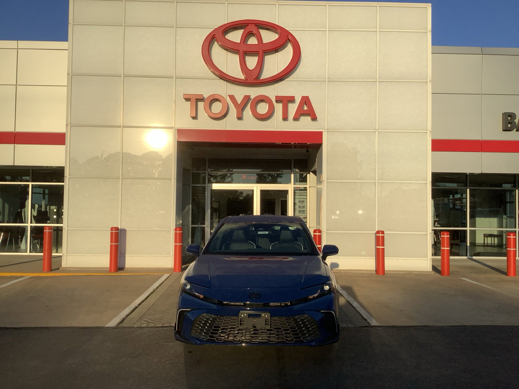 New 2026 Toyota Camry SE image 2