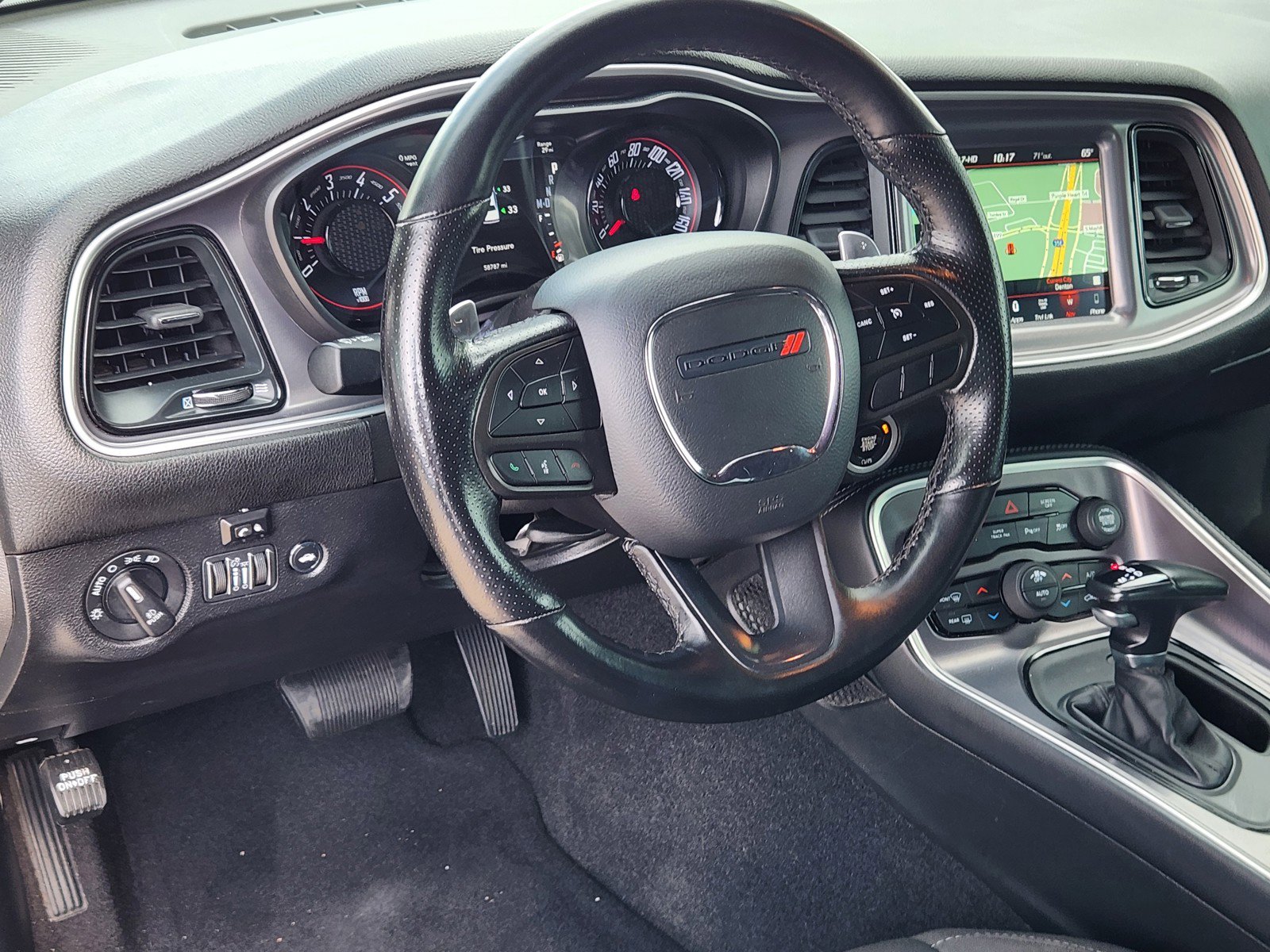 Used 2021 Dodge Challenger GT w/ Blacktop Package image 9