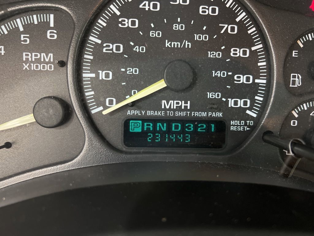 Used 2000 Chevrolet Silverado 2500 Work Truck w/ Firm Ride Suspension Pkg image 12