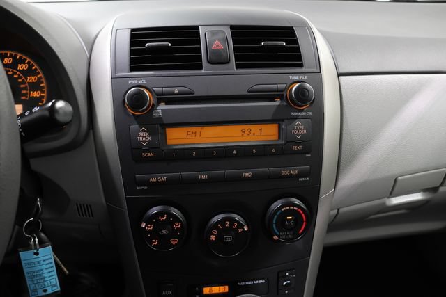 Used 2010 Toyota Corolla LE FWD image 17