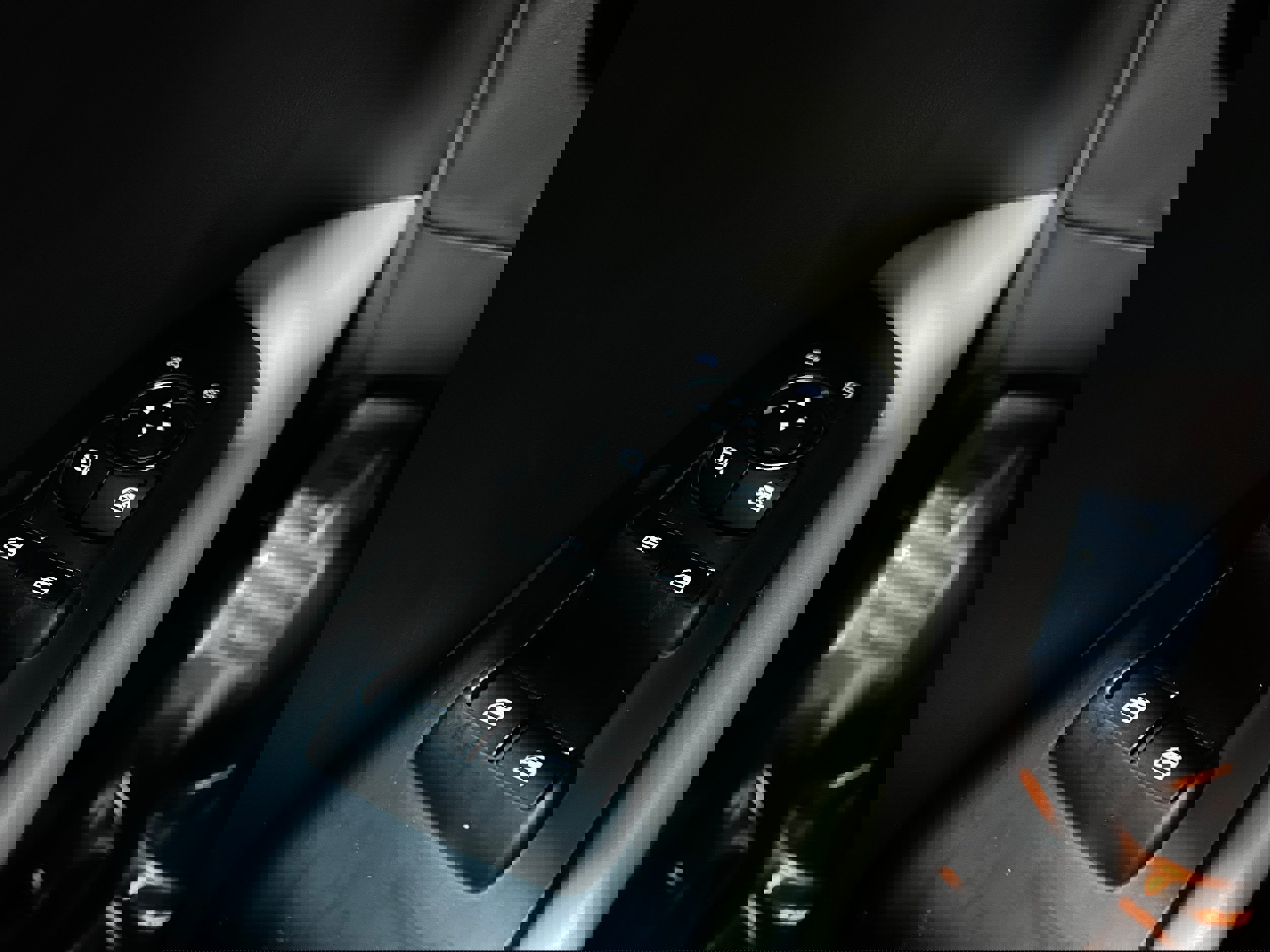 Used 2021 Lincoln Nautilus Reserve image 21