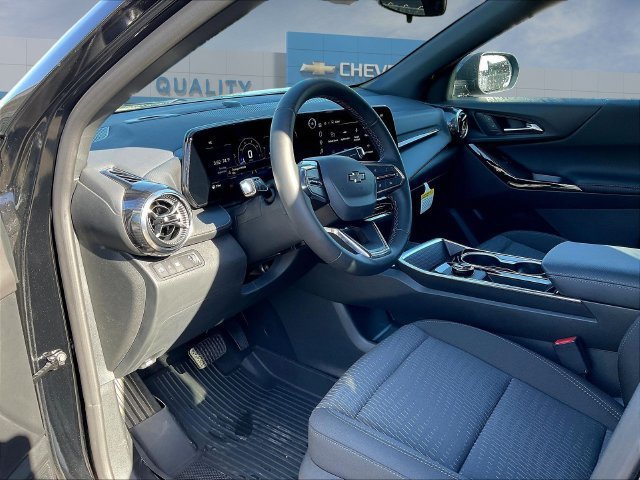 New 2027 Chevrolet Equinox LT w/ Midnight Edition FWD image 9