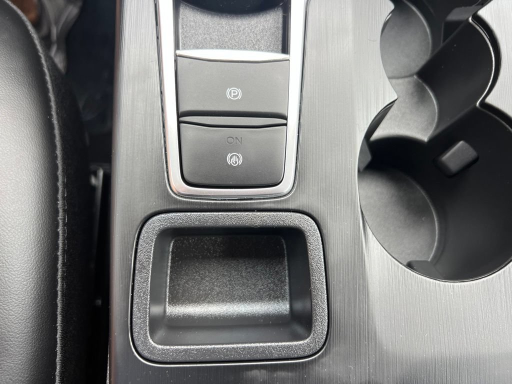 Used 2025 Ford Escape ST-Line w/ Tech Pack #1 FWD image 29