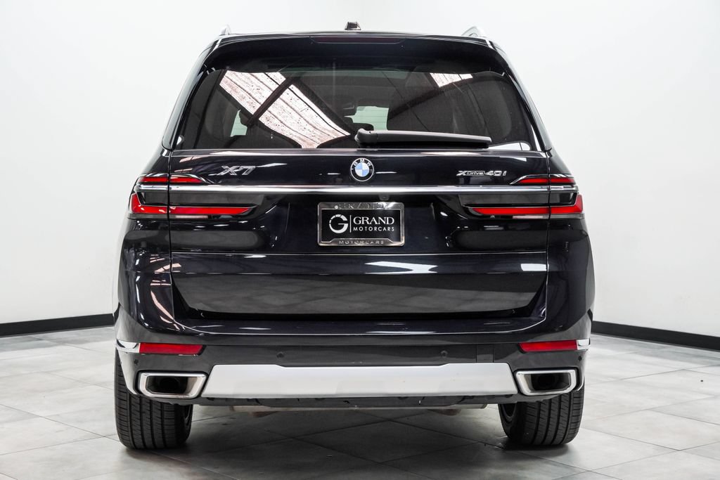 Used 2025 BMW X7 xDrive40i AWD/4WD image 11