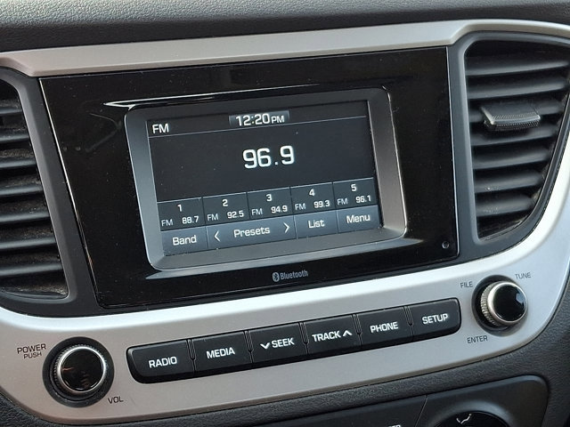 Used 2020 Hyundai Accent SE image 17