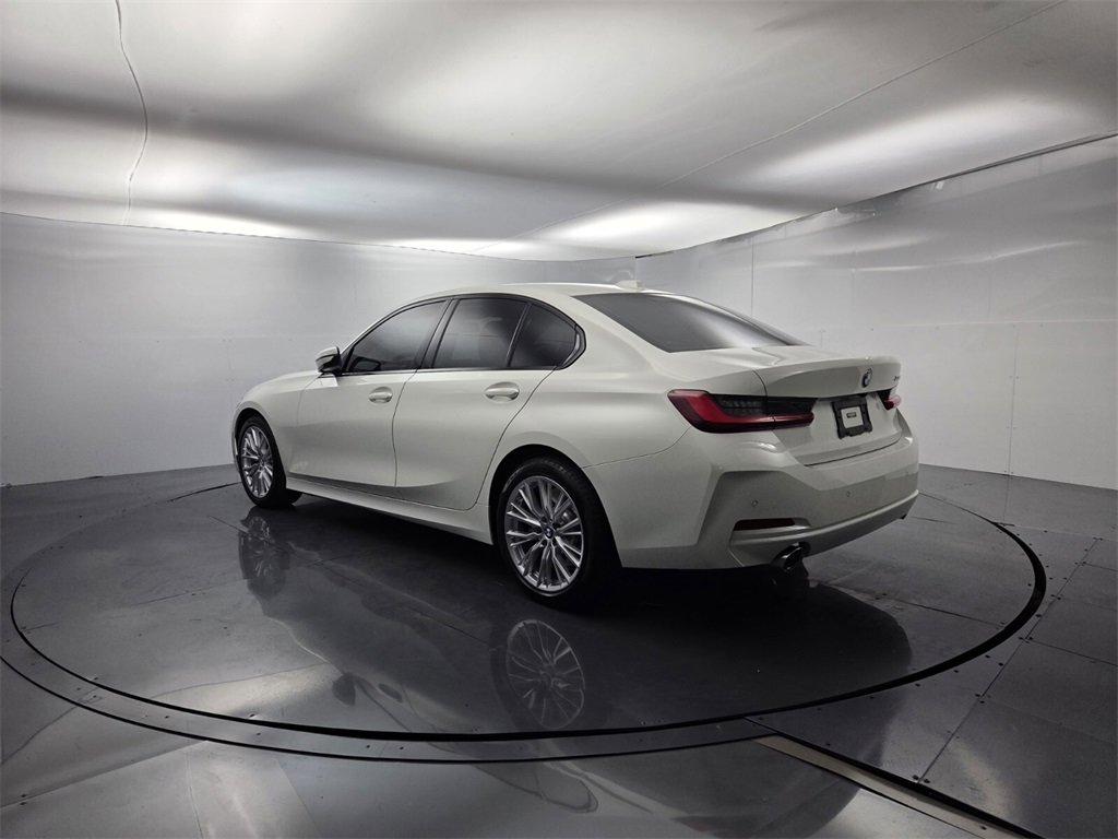 Used 2023 BMW 330i Sedan w/ Driving Assistance Package image 7