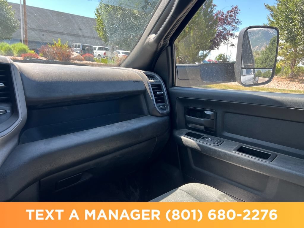Used 2021 RAM 3500 Tradesman w/ Chrome Appearance Group AWD/4WD image 24