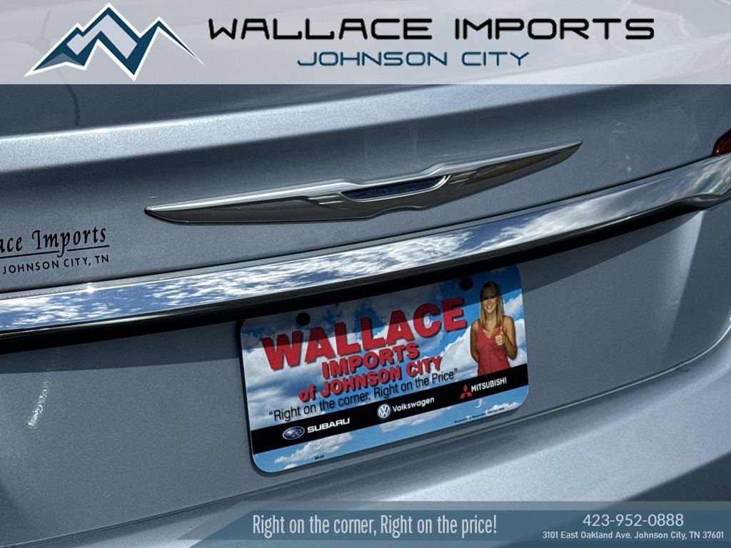 Used 2014 Chrysler 200 Limited FWD image 10