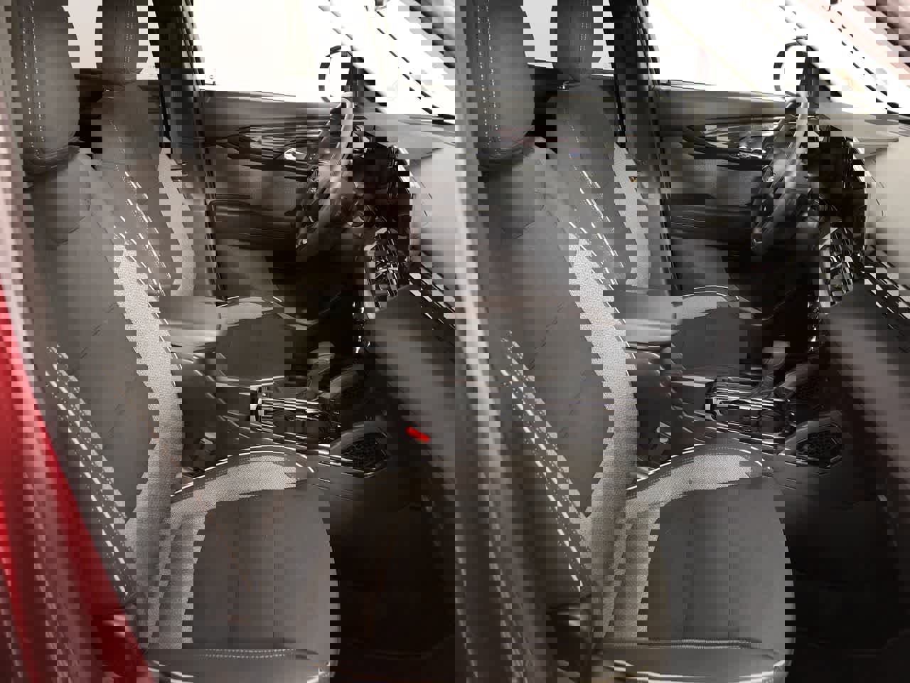 Used 2025 Chevrolet TrailBlazer LT image 18