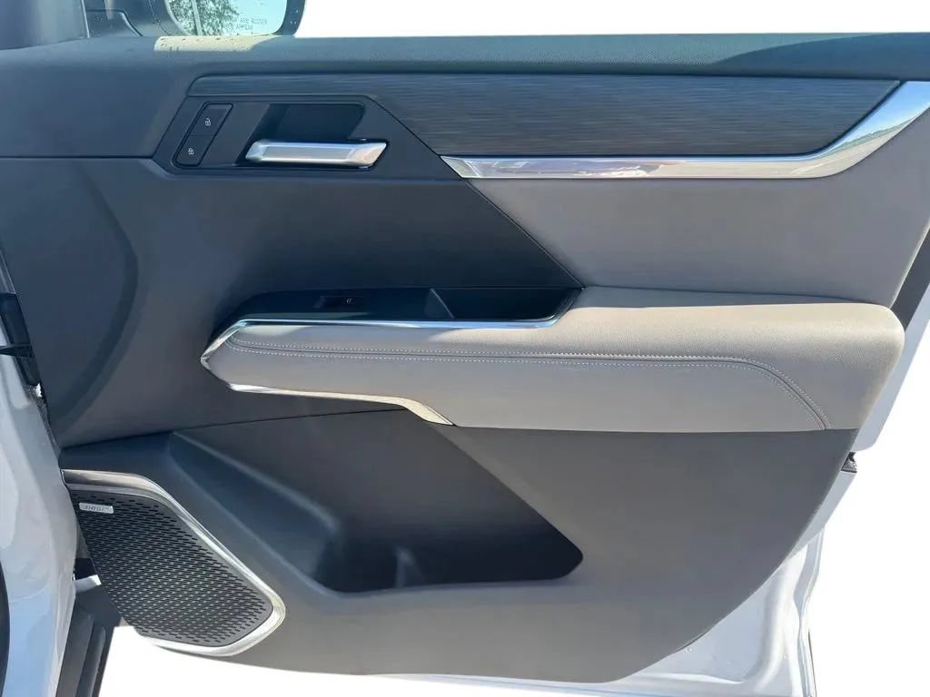 New 2027 GMC Acadia Elevation w/ Elevation Premium Package FWD image 13