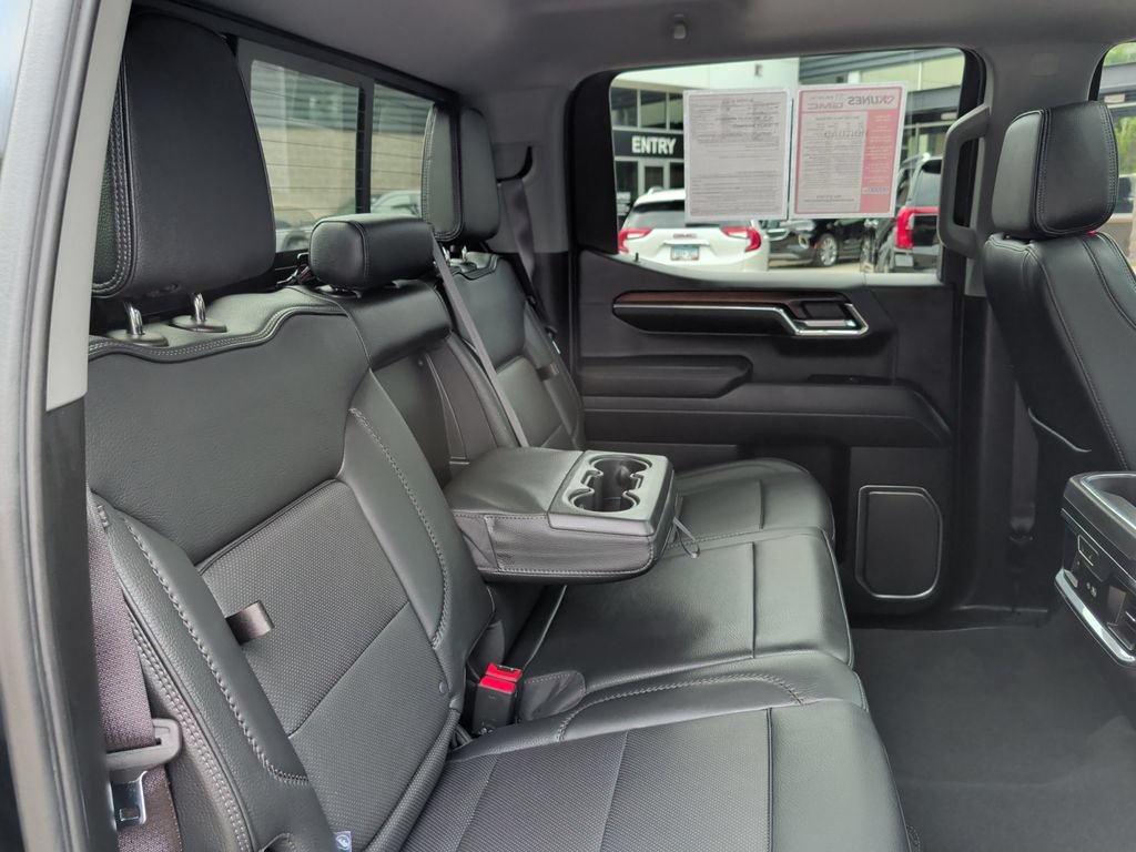 Used 2024 GMC Sierra 1500 Denali w/ Technology Package AWD/4WD image 35
