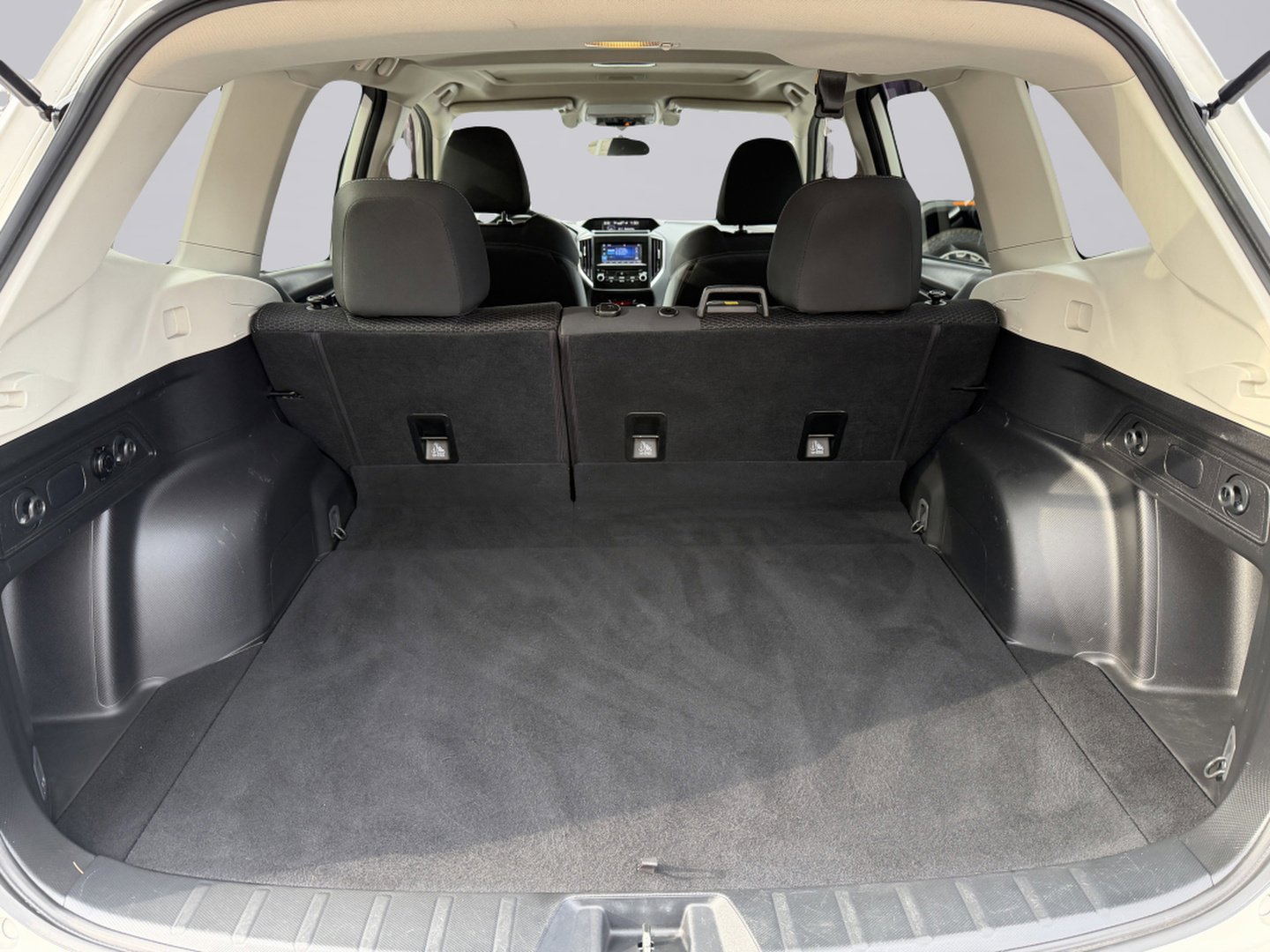 Used 2019 Subaru Forester Premium AWD/4WD image 13