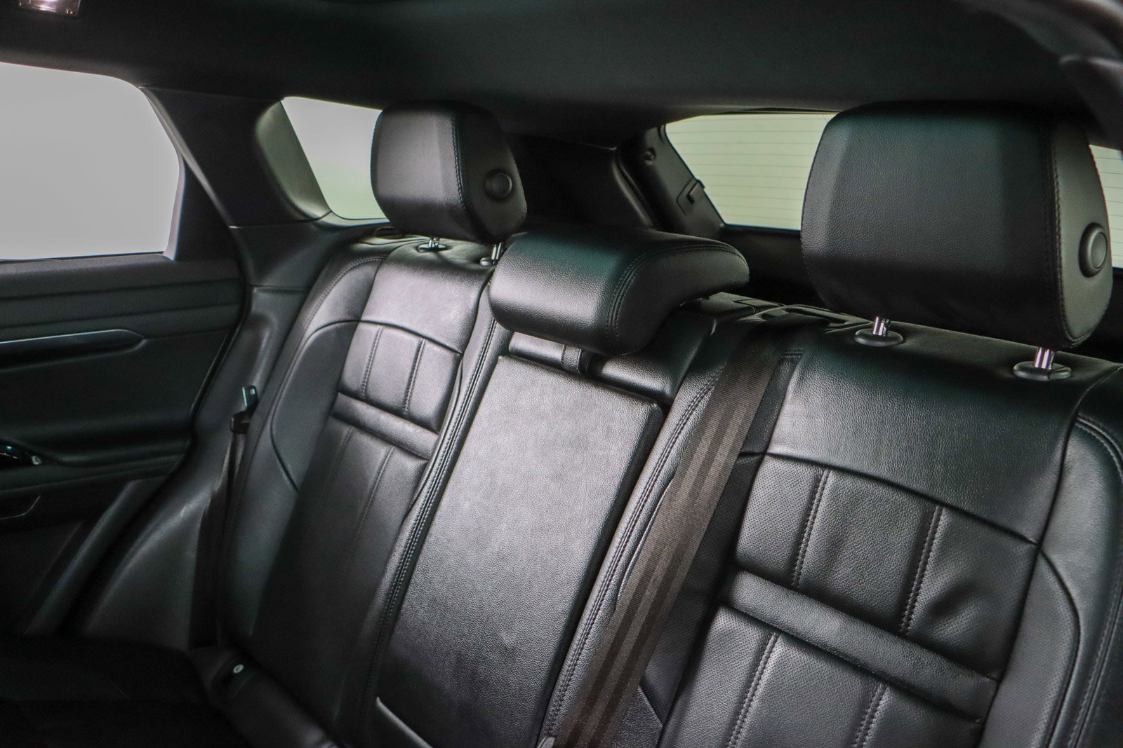 Used 2022 Land Rover Range Rover Evoque R-Dynamic S AWD/4WD image 25