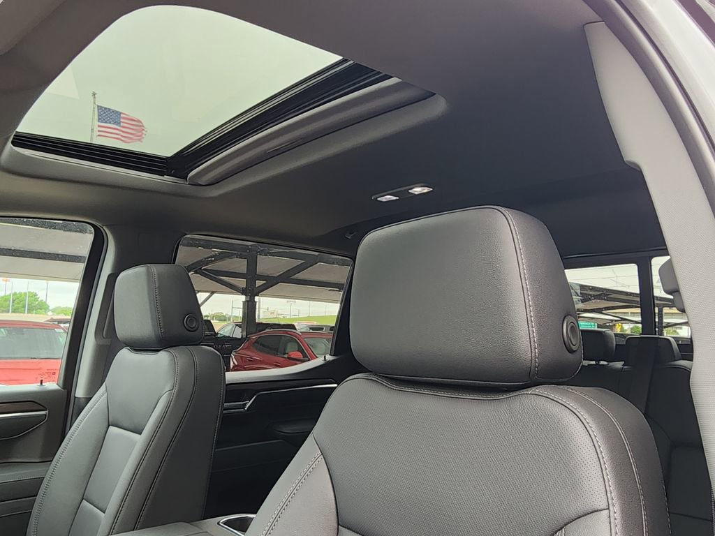 New 2026 GMC Sierra 1500 SLT w/ SLT Premium Plus Package AWD/4WD image 18