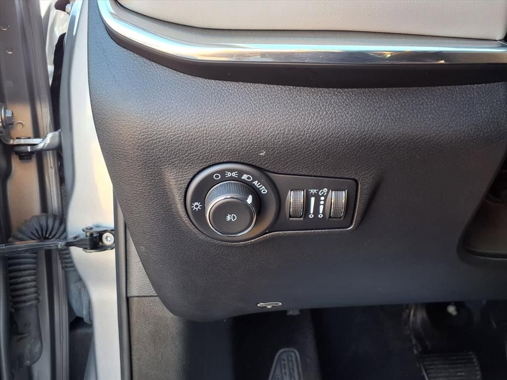 Certified 2022 Jeep Compass Limited image 20