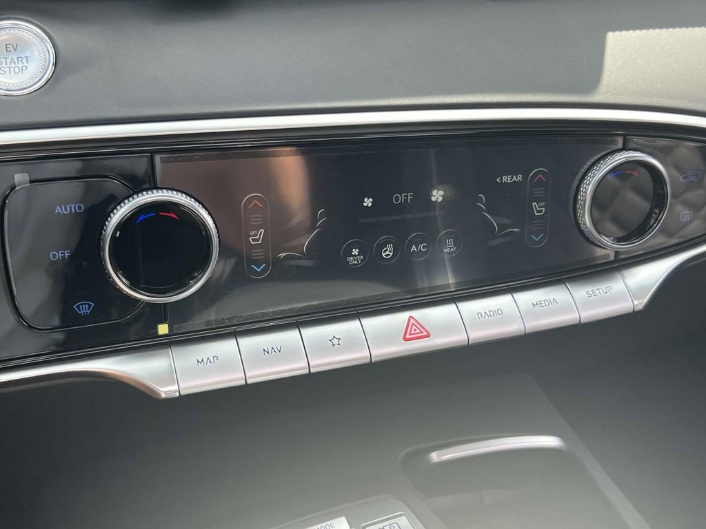 New 2025 Genesis Electrified GV70 Advanced w/ Prestige Package image 28