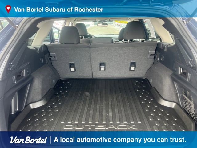 Used 2025 Subaru Outback Premium image 24