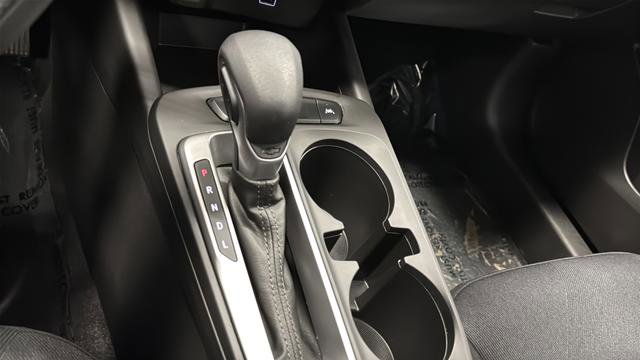 Used 2025 Chevrolet Trax LS w/ LS Convenience Package image 18