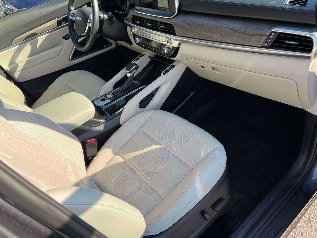 Used 2022 Kia Telluride EX w/ Towing Package image 12