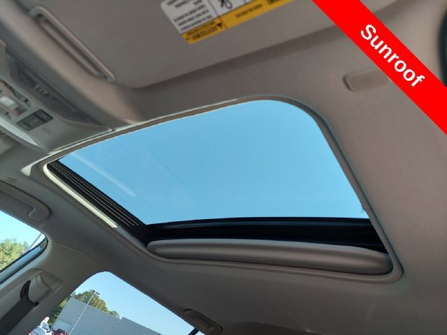 Used 2025 Toyota RAV4 XLE w/ Convenience Package AWD/4WD image 11