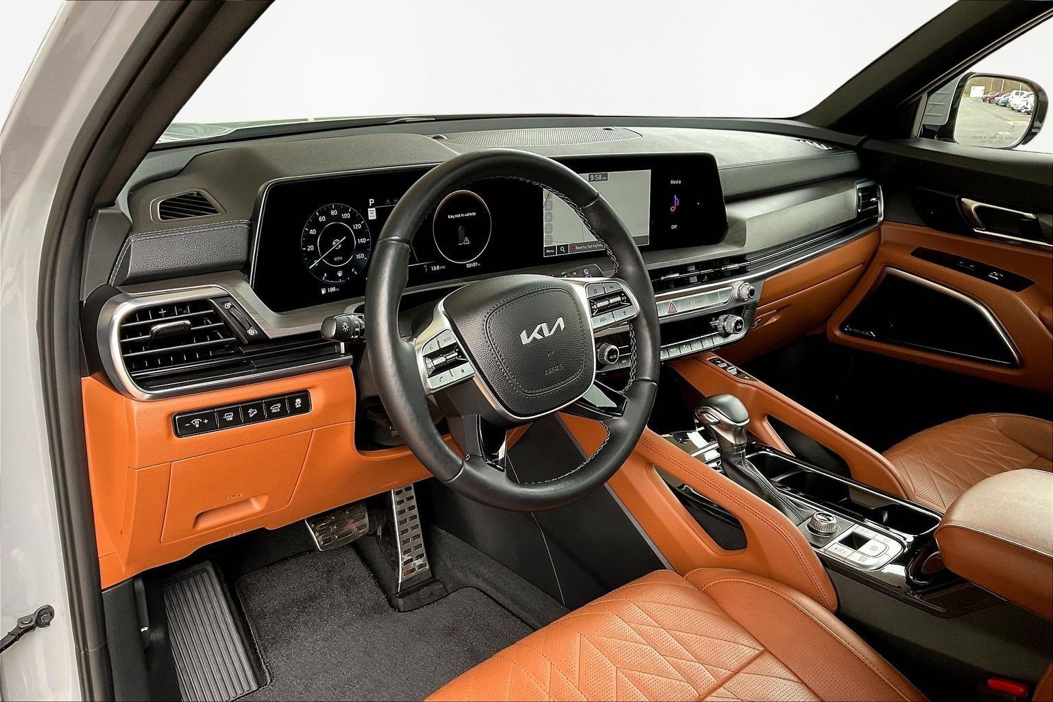 Used 2024 Kia Telluride SX X-Line image 18