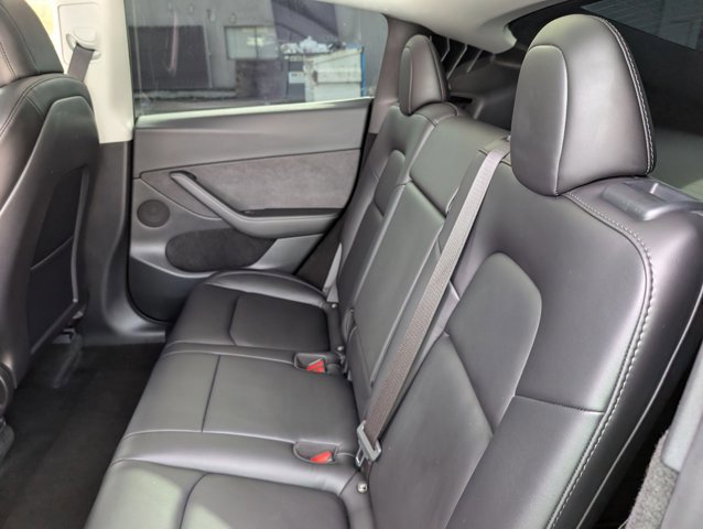 Used 2023 Tesla Model Y Performance image 16