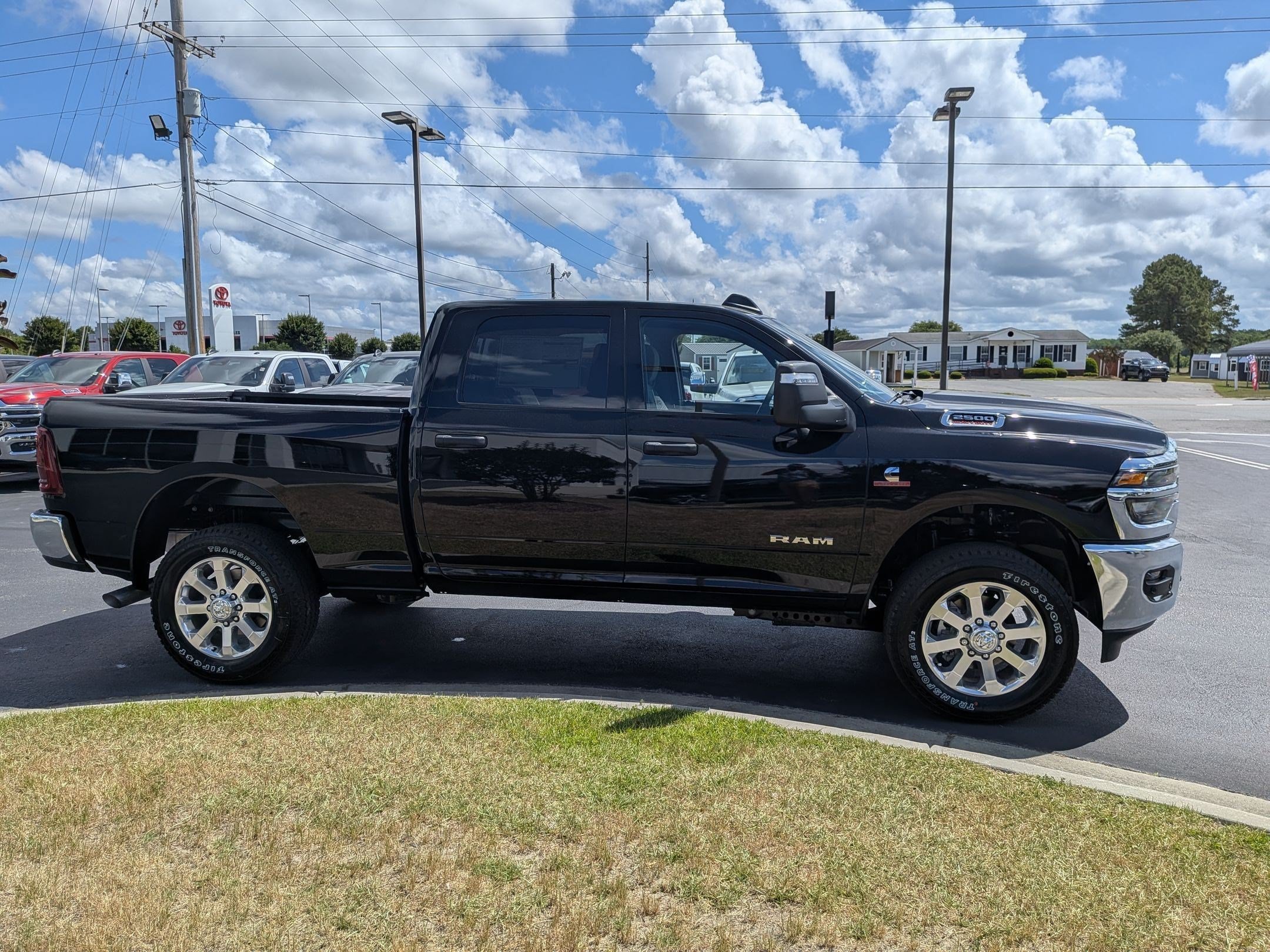 New 2026 RAM 2500 Big Horn AWD/4WD image 4