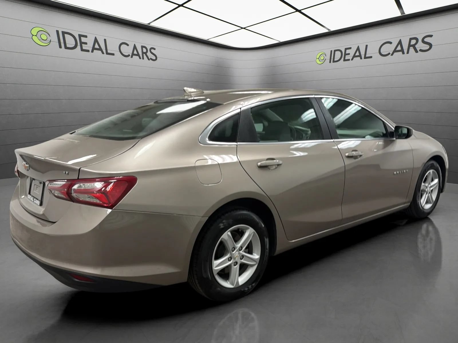 Used 2022 Chevrolet Malibu LT FWD image 5