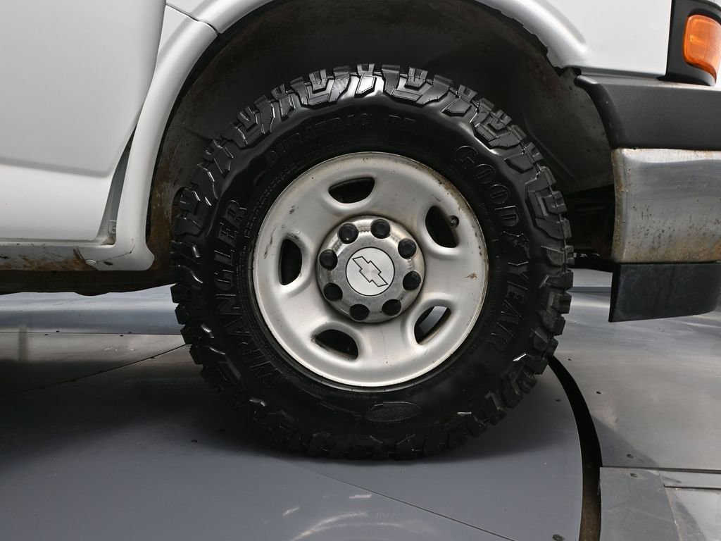 Used 2017 Chevrolet Express 3500 LT w/ LT Preferred Equipment Group image 16