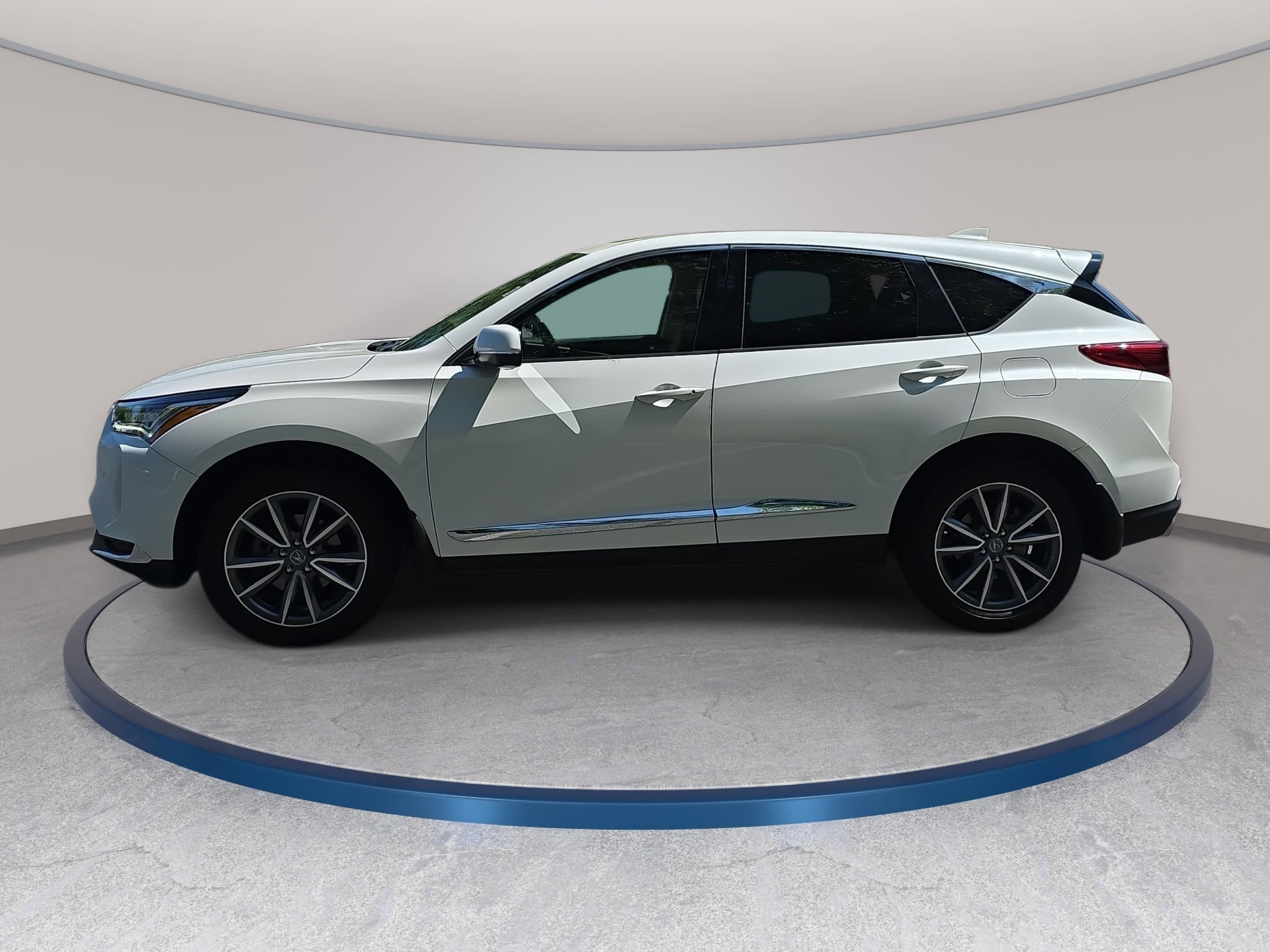 Certified 2023 Acura RDX FWD w/ Technology Package image 8